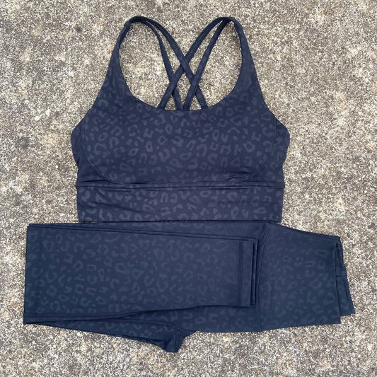Tight Soft Cross Fitness Bra & Compression High Waist Yoga Legging For Fitness Training.