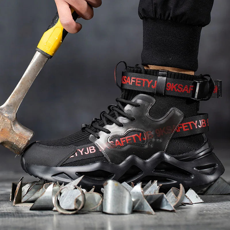 Lightweight Safety Shoes With Steel Toe.