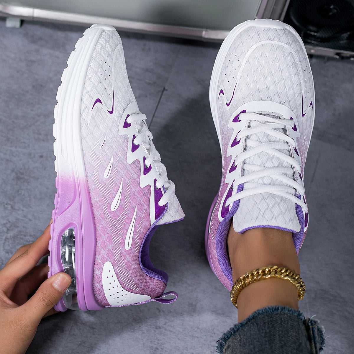 Women Gradient Air Cushion Running Sneakers.