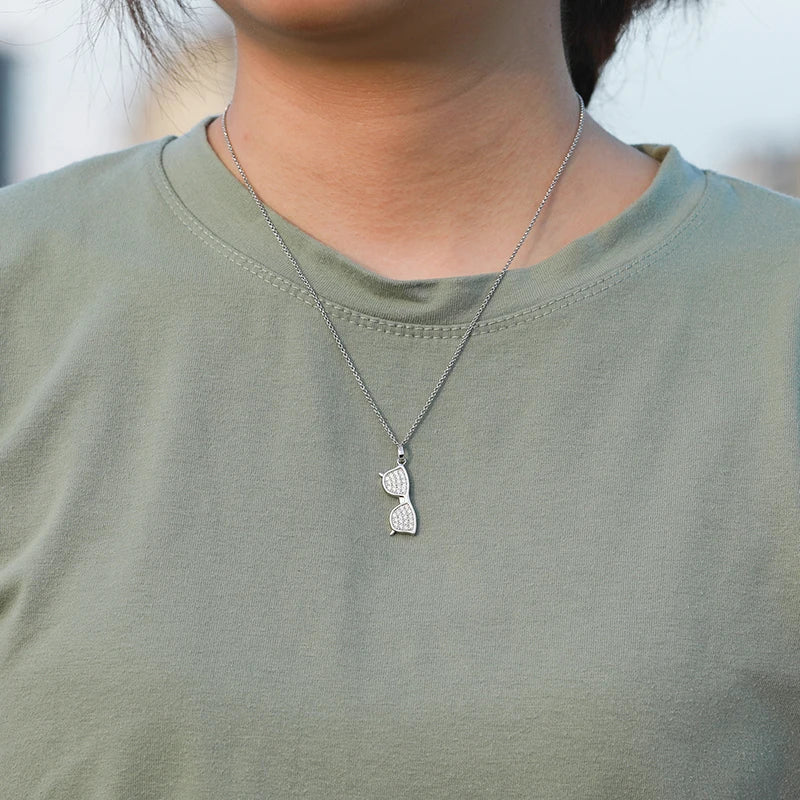 Top Quality Moissanite Star Pendant  with Necklace .