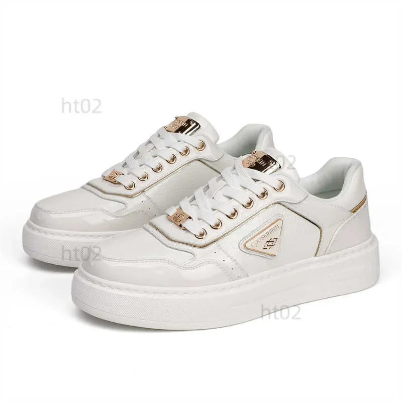 Casual Fashion Designer Sneaker Shoes For Men & Women.