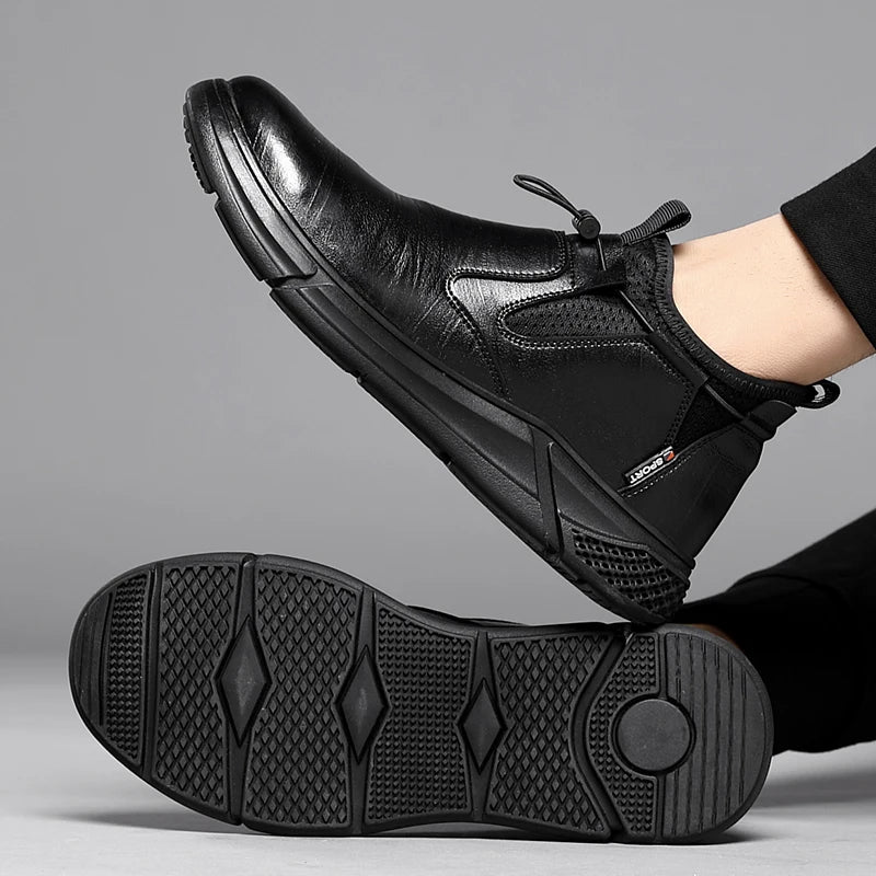 Waterproof Safety Shoes for Work With Steel Toe.