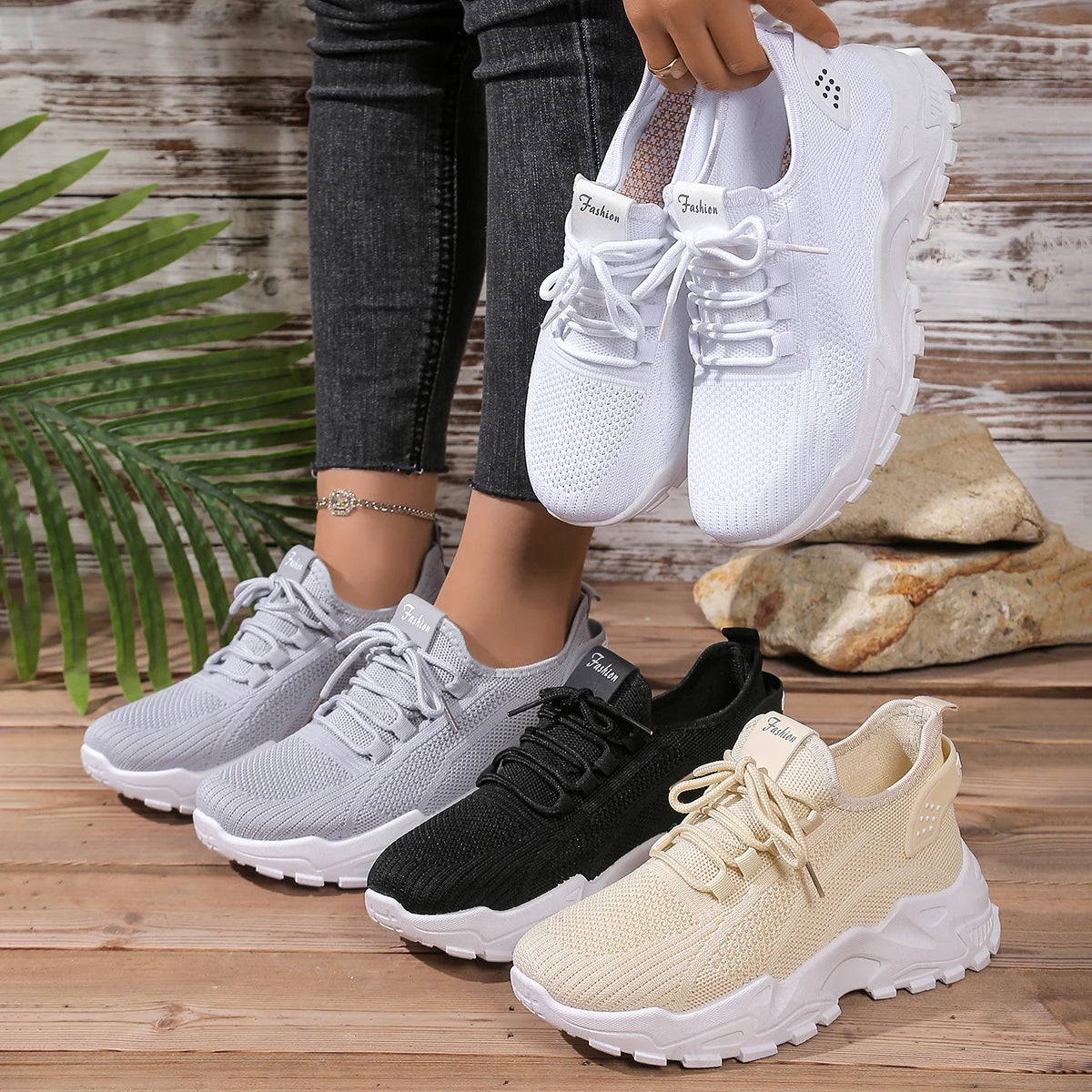 FASHION Women's summer sneakers.