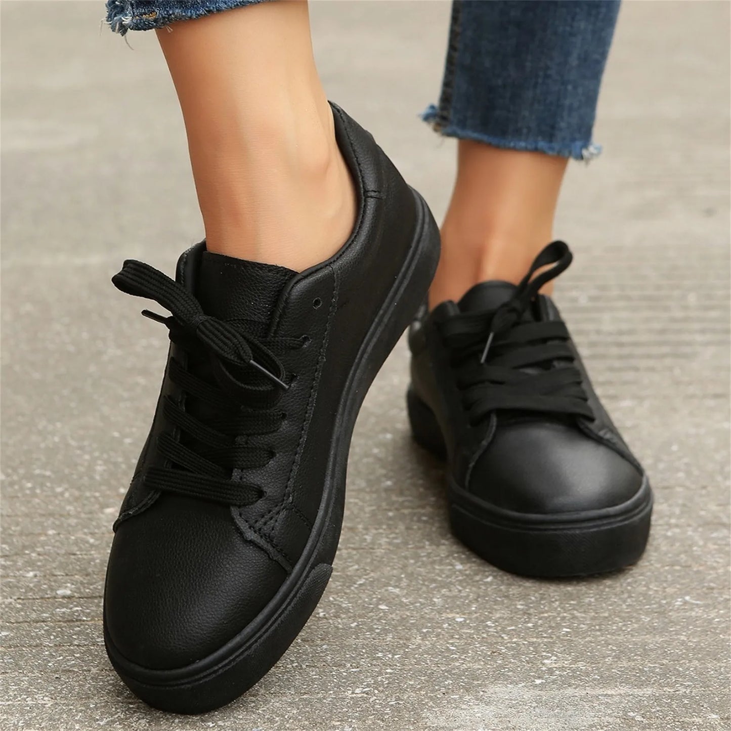 Ladies Leather Sneakers.