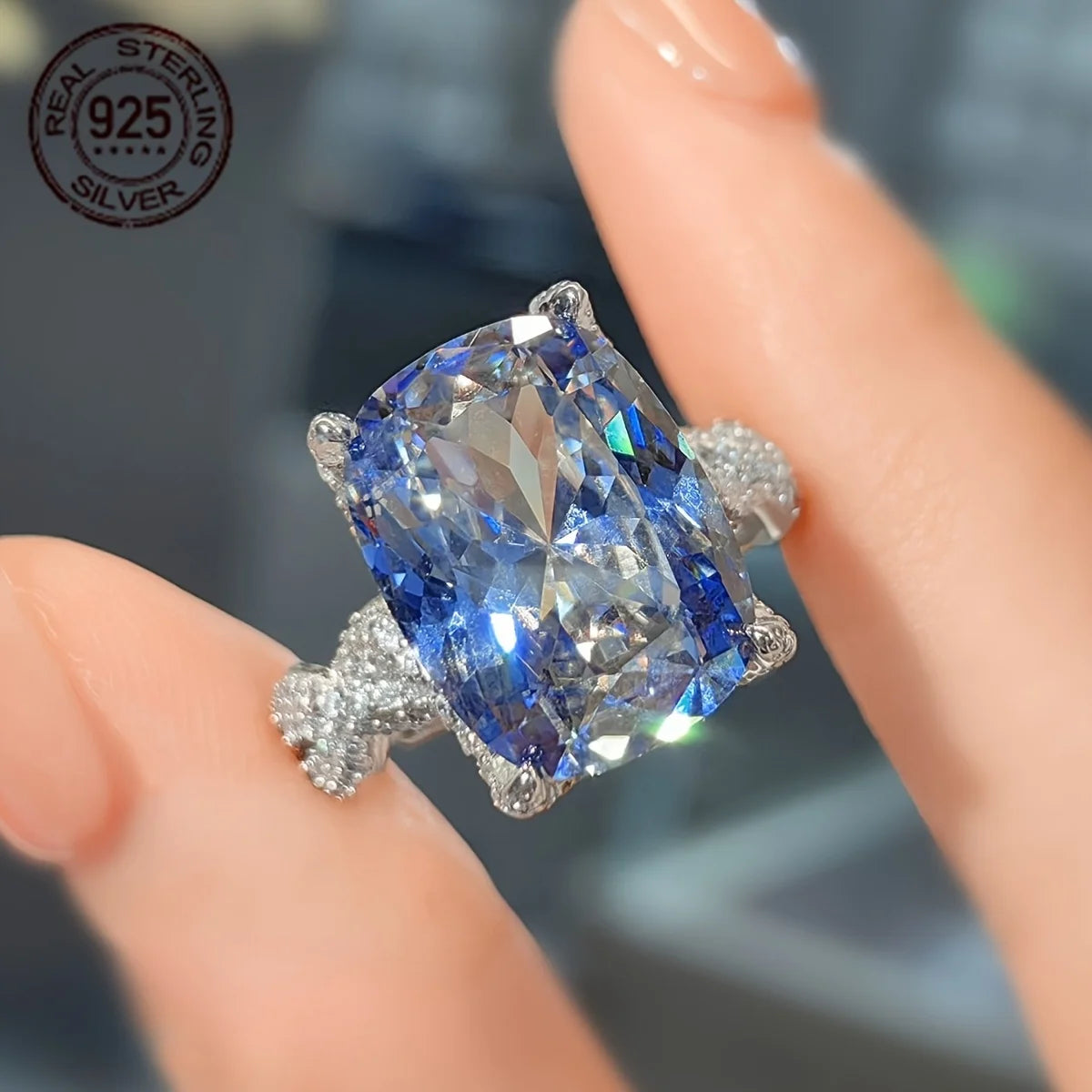 Delicate 925 Silver Elongated Cushion 