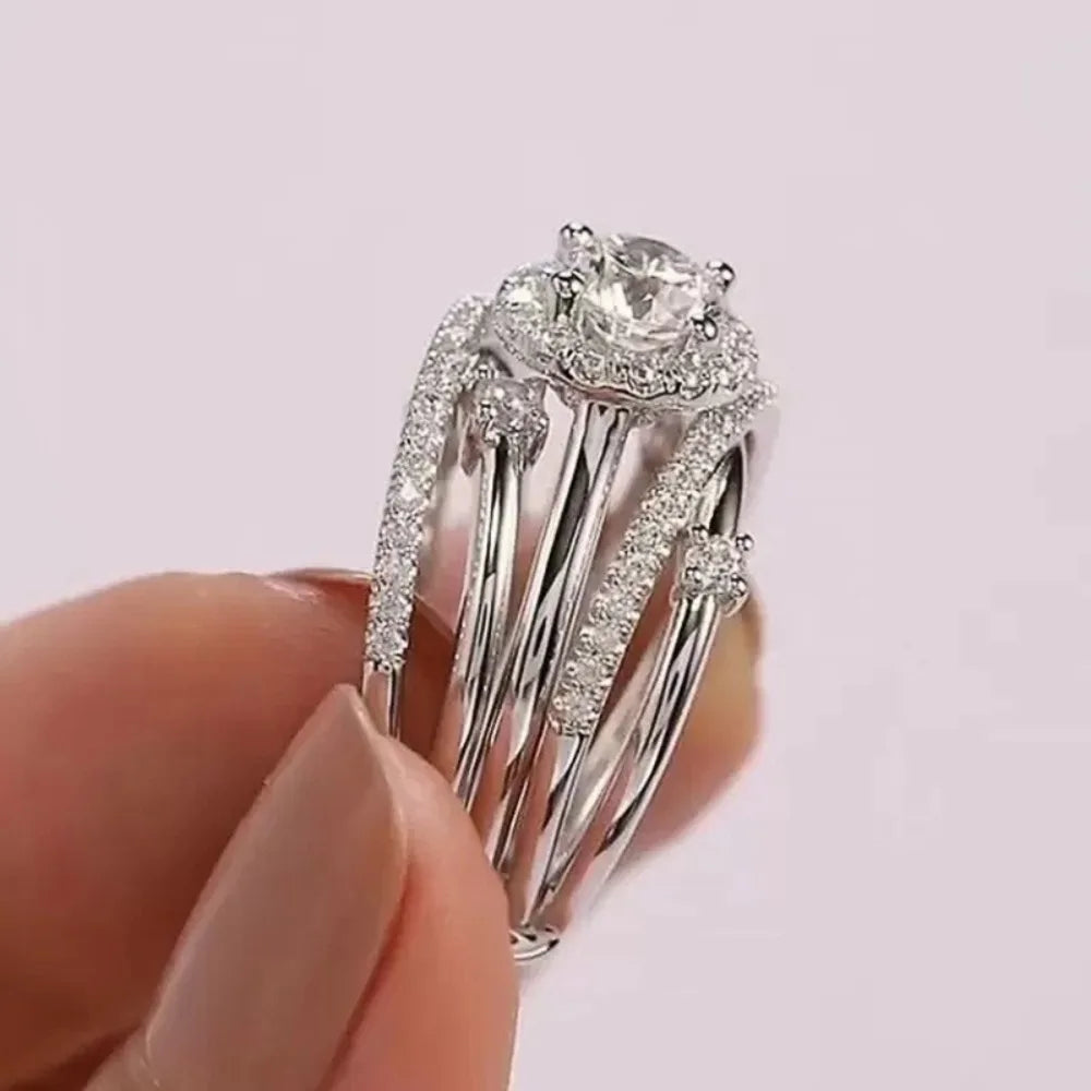 Fashion Multi Circle Wrap Moissanite Ring 