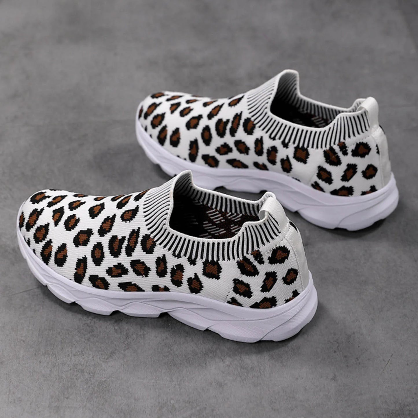 Walking Mesh Flat Sneakers For Women.