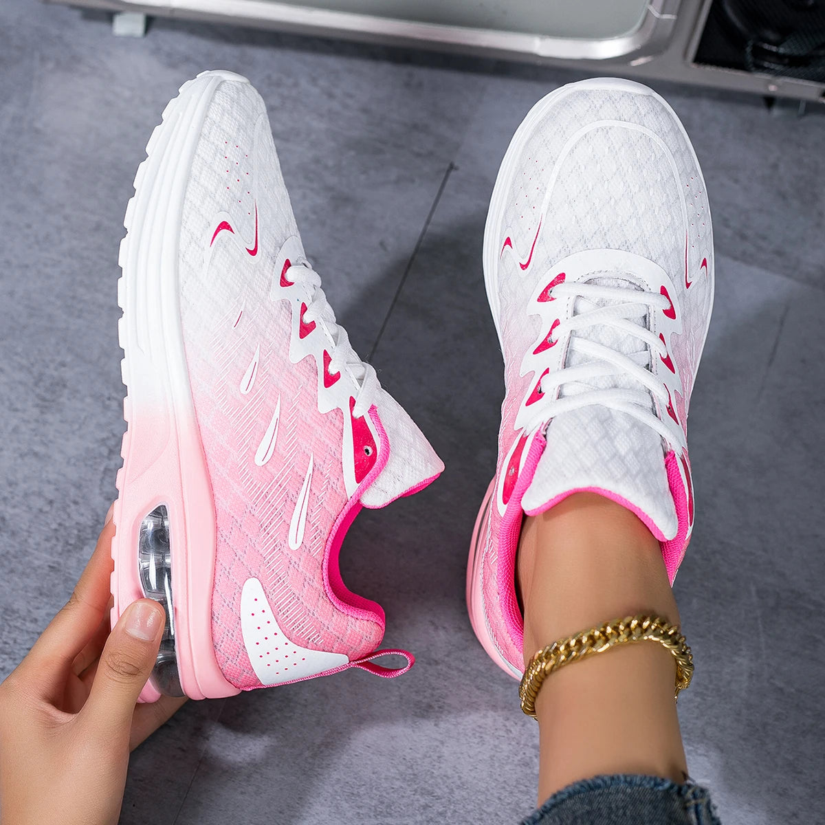 Women Gradient Air Cushion Running Sneakers.